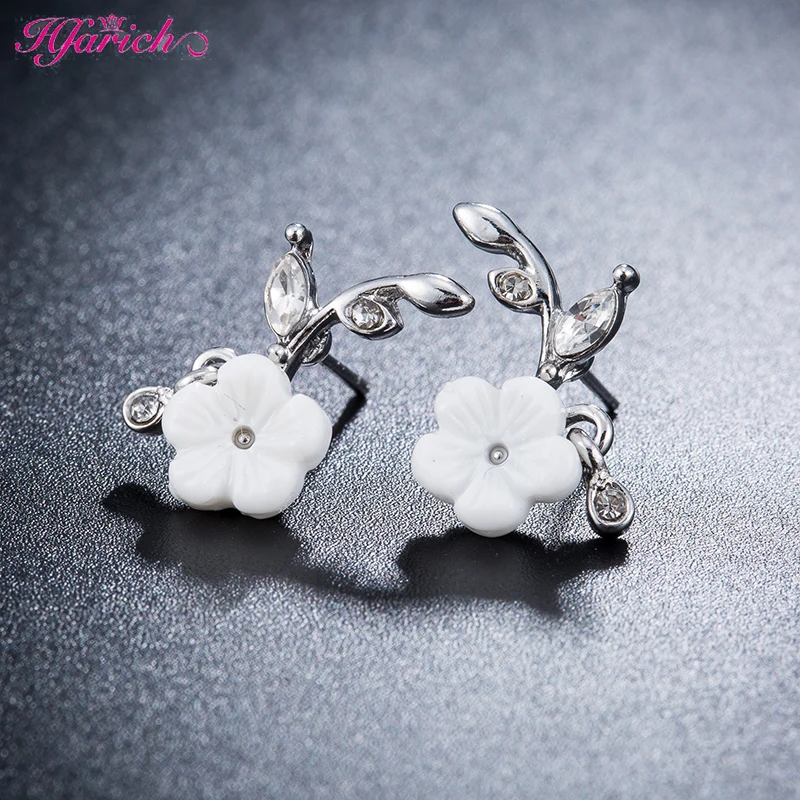 Hfarich New Fashoin Plum Tree Blossom Flower Earrings For Women Wedding Jewelry Lady Earrings High Quality Vintage Lady Brincos
Hfarich New Fashoin Plum Tree Blossom Flower Earrings For Women Wedding Jewelry Lady Earrings High Quality Vintage Lady Brincos