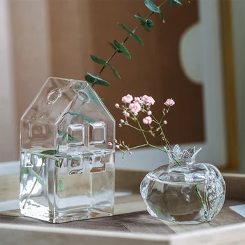 Simple Modern Creative Glass Transparent Mini Vase Ins Dry Flowers Glass small Vase The Living Room Decoration Vase Ornament
Simple Modern Creative Glass Transparent Mini Vase Ins Dry Flowers Glass small Vase The Living Room Decoration Vase Ornament