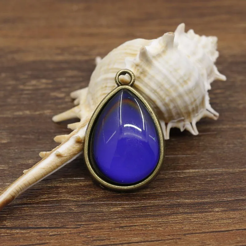 Newest Pendant Water Drop Vintage Alloy Pendant Emotion Feeling Changing Color Mood Necklace Pendants
Newest Pendant Water Drop Vintage Alloy Pendant Emotion Feeling Changing Color Mood Necklace Pendants