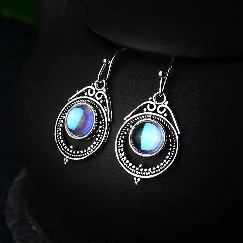 Tibetan Silver Moonstone Piercing Round Drop Earrings for Women Gift Jewelry female Ear pendientes boucle d oreille B036
Tibetan Silver Moonstone Piercing Round Drop Earrings for Women Gift Jewelry female Ear pendientes boucle d oreille B036
