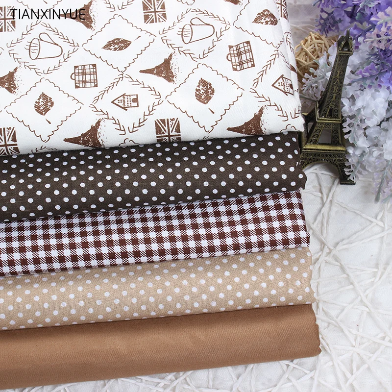 Twill 5pcs 40cm*50cm fabric Coffee Eiffel Manual Cloth cotton fabric DIY For patchwork sewing Doll Body cloth
Twill 5pcs 40cm*50cm fabric Coffee Eiffel Manual Cloth cotton fabric DIY For patchwork sewing Doll Body cloth