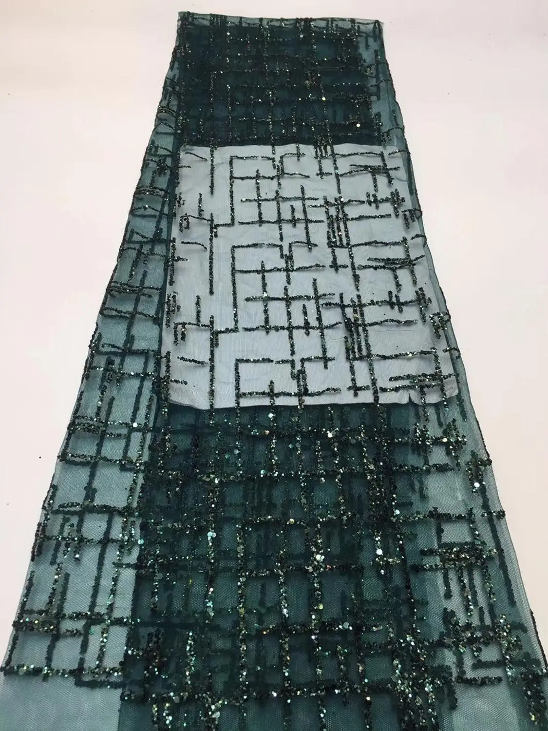 2019 Wholesale luxury quality African chiffon lace fabric with sequins 5 yards emerald green sequins lace fabric YYZ213
2019 Wholesale luxury quality African chiffon lace fabric with sequins 5 yards emerald green sequins lace fabric YYZ213