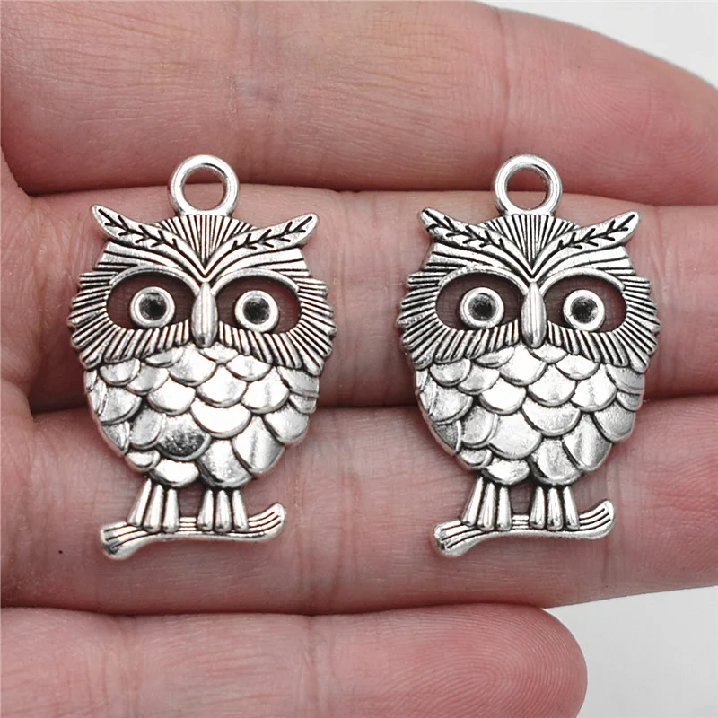 3pcs 35*23mm Antique Silver Cute Vintage Animals Metal Owls Charms Fit Tibetan Silver Owl Pendants & Necklace DIY Jewelry Making
3pcs 35*23mm Antique Silver Cute Vintage Animals Metal Owls Charms Fit Tibetan Silver Owl Pendants & Necklace DIY Jewelry Making