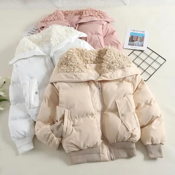 2018 Autumn Winter Short Jacket Coat Parka Women's Clothes New Lapel Lamb Wool Thick Loose Bread Coat Student Cotton Padded
2018 Autumn Winter Short Jacket Coat Parka Women's Clothes New Lapel Lamb Wool Thick Loose Bread Coat Student Cotton Padded
