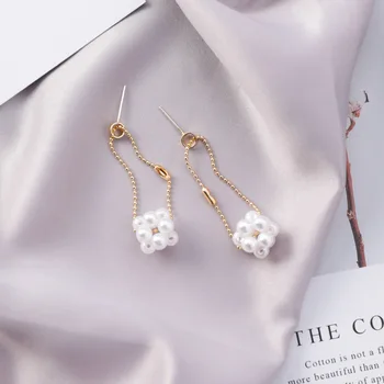 12pairs/lot New Handwoven Pearl Ball Earrings Female Temperament Korean Simple Pearl Flower Ball Earrings Chain
12pairs/lot New Handwoven Pearl Ball Earrings Female Temperament Korean Simple Pearl Flower Ball Earrings Chain