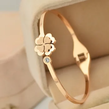 Frosted Surface Four Leaf Clover Bangle New Arrival For Woman Titanium Steel Rose Gold Color Birthday Gift Jewelry Free Shipping
Frosted Surface Four Leaf Clover Bangle New Arrival For Woman Titanium Steel Rose Gold Color Birthday Gift Jewelry Free Shipping