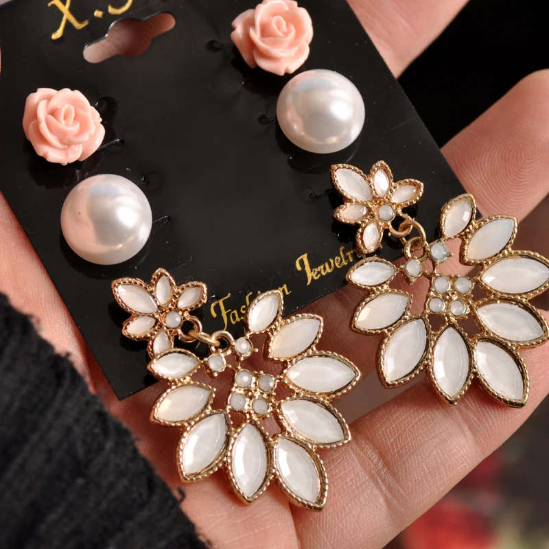 2019 newly designed women's jewelry wholesale girls' hanging studs mix and match beautiful 3pairs /set gorgeous earrings gift
2019 newly designed women's jewelry wholesale girls' hanging studs mix and match beautiful 3pairs /set gorgeous earrings gift