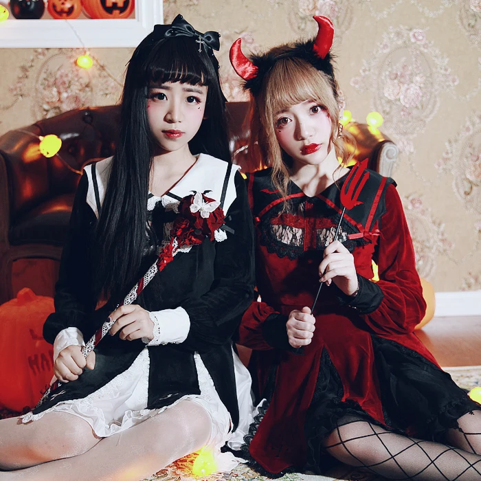 Princess sweet lolita Halloween dress BOBON21 Cross embroidery lace stitching Gemini little devil Silver fox cashmere D1412
Princess sweet lolita Halloween dress BOBON21 Cross embroidery lace stitching Gemini little devil Silver fox cashmere D1412