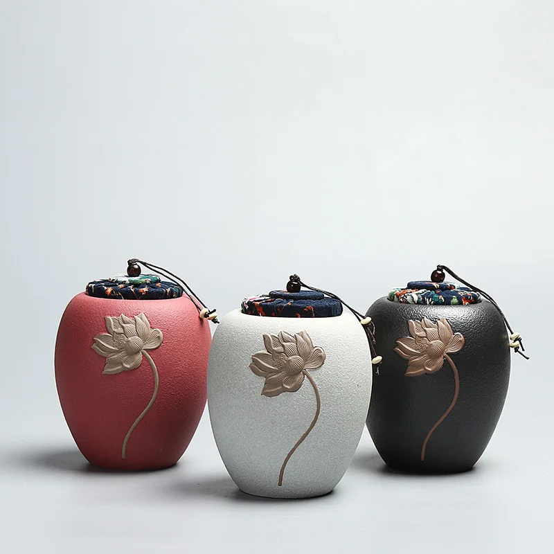 Embossed Ceramic Sealed Tea Jar Vintage 800ml Tea Storage Hand Made Storage Containers Kung Fu Teaset Accessories Tea Canister
Embossed Ceramic Sealed Tea Jar Vintage 800ml Tea Storage Hand Made Storage Containers Kung Fu Teaset Accessories Tea Canister