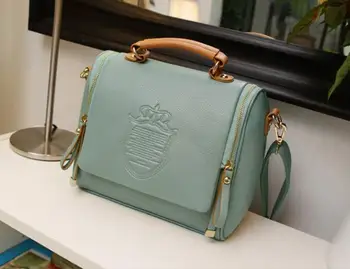 by dhl or ems 20pcs Fashion handbags High quality PU leather Womne bag British Crown retro shoulder bag Sweet Girl Messenger Bag
by dhl or ems 20pcs Fashion handbags High quality PU leather Womne bag British Crown retro shoulder bag Sweet Girl Messenger Bag