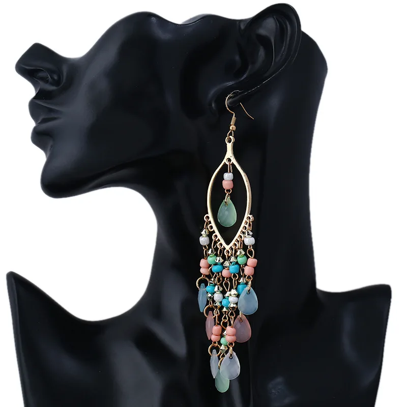 2019 New Bohemian hand-made ear studs vintage alloy earrings fall and winter long fringed pendant Earrings For Women Jewelry
2019 New Bohemian hand-made ear studs vintage alloy earrings fall and winter long fringed pendant Earrings For Women Jewelry
