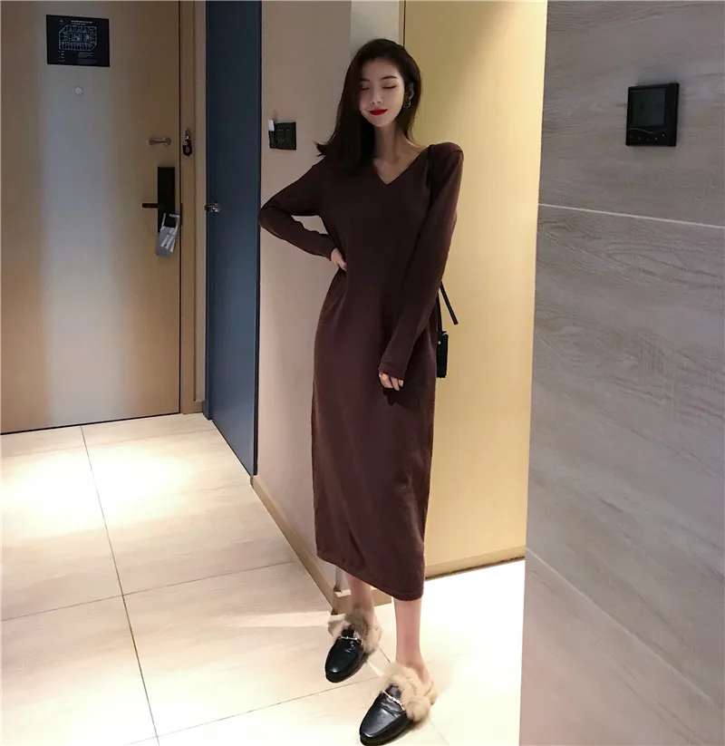 2018 Autumn Winter Women dress Full Sleeve Knitting V-Neck Long Dresses Black Gray Brown 1113
2018 Autumn Winter Women dress Full Sleeve Knitting V-Neck Long Dresses Black Gray Brown 1113