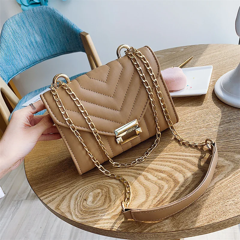 2019new tide Korean version of simple chic chain small square bag Joker shoulder Messenger bag Women Messenger Bags High Quality
2019new tide Korean version of simple chic chain small square bag Joker shoulder Messenger bag Women Messenger Bags High Quality