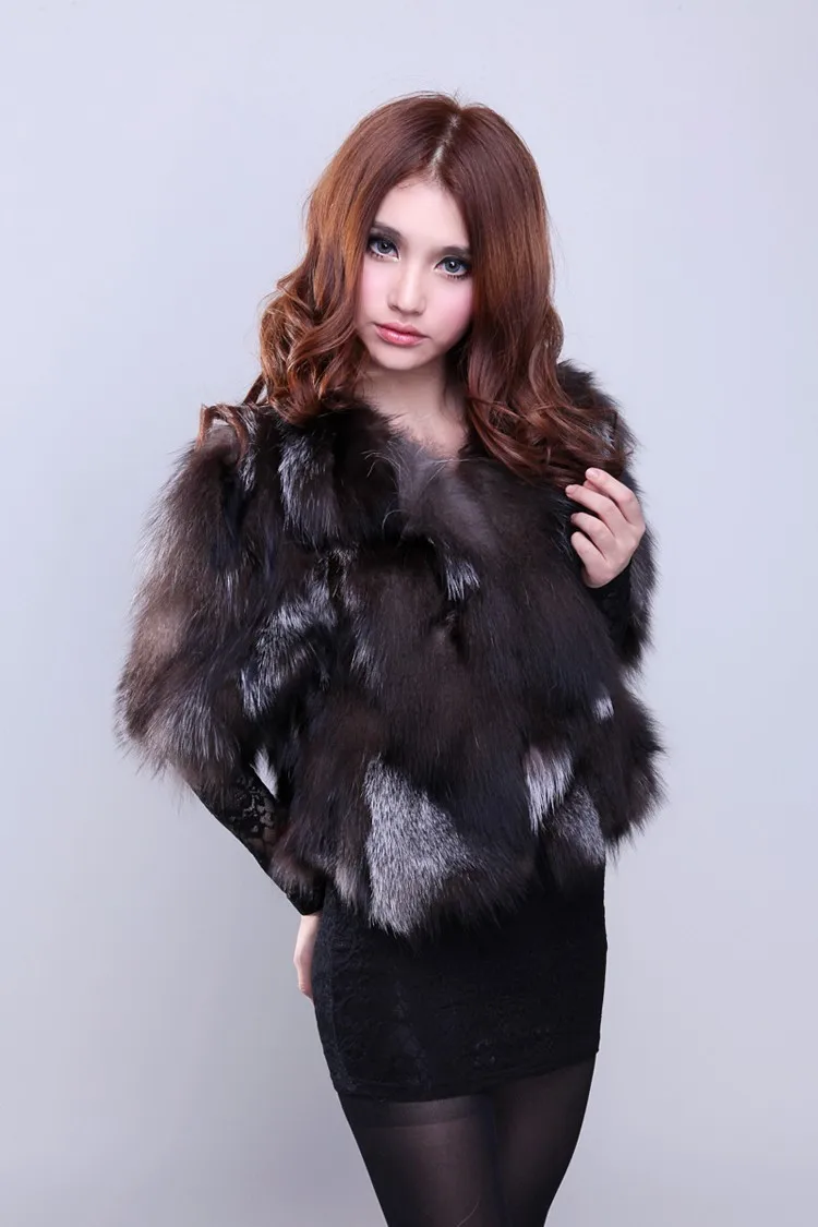 Free shipping new Genuine real natural sliver fox Fur coat winter fashion waistcoats women's Jacket custom any size bust 80-120
Free shipping new Genuine real natural sliver fox Fur coat winter fashion waistcoats women's Jacket custom any size bust 80-120