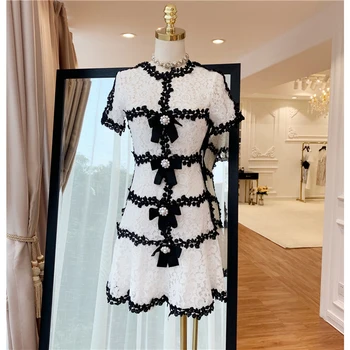 2020 Spring Luxury Paris Runway Designer Dress Women Contrast Color Bow Lace Dress Party Fashion Clothes
2020 Spring Luxury Paris Runway Designer Dress Women Contrast Color Bow Lace Dress Party Fashion Clothes