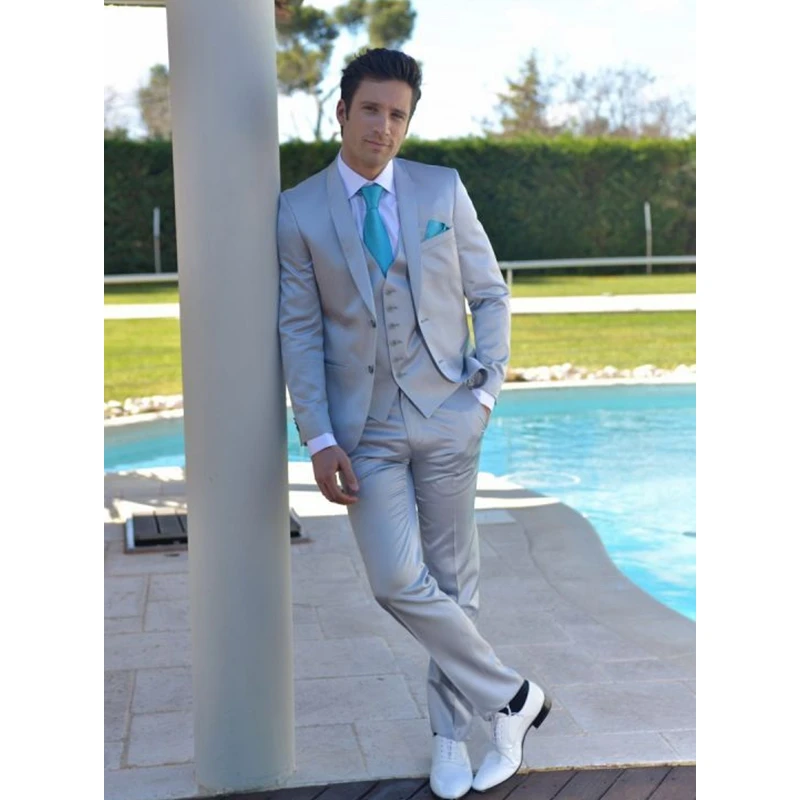 Custom Made Light Blue Men Suits Slim Fit Groom Tuxedos 3 Pieces Gentle Groom Wear Prom Dinner Suit (Jacket+Vest+Pants)
Custom Made Light Blue Men Suits Slim Fit Groom Tuxedos 3 Pieces Gentle Groom Wear Prom Dinner Suit (Jacket+Vest+Pants)