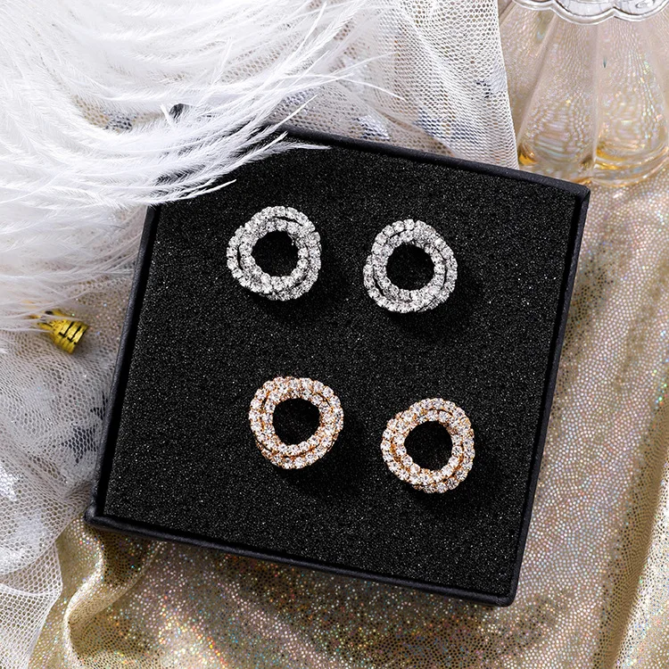 Simple Cute Korean Geometric Metal Full Rhinestone Cross Double Circle Twisted Round Stud Earrings for Women Girl Jewelry Gifts
Simple Cute Korean Geometric Metal Full Rhinestone Cross Double Circle Twisted Round Stud Earrings for Women Girl Jewelry Gifts