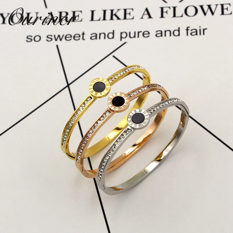 Luxury Brand Love Roman Crystal Charm Bracelet Women Jewelry Gold-Color Hollow Roman Numerals Bangle & Bracelets Couple K0081
Luxury Brand Love Roman Crystal Charm Bracelet Women Jewelry Gold-Color Hollow Roman Numerals Bangle & Bracelets Couple K0081