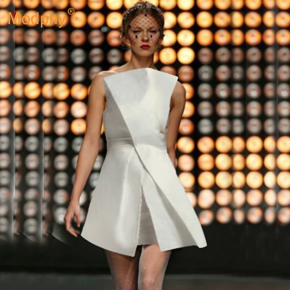 2019 Summer New Women's Elegant White Dress Sexy Strapless Ruffle A-line Mini Dress Celebrity Party Runway Dress Vestidos
2019 Summer New Women's Elegant White Dress Sexy Strapless Ruffle A-line Mini Dress Celebrity Party Runway Dress Vestidos