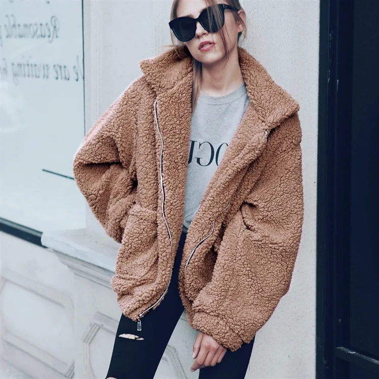 2019 Autumn Winter Women Long Sleeve Warm Zipper Pocket Jacket Casual Loose Plush Overcoat Female Big Size Faux Fur Soft Outwear
2019 Autumn Winter Women Long Sleeve Warm Zipper Pocket Jacket Casual Loose Plush Overcoat Female Big Size Faux Fur Soft Outwear