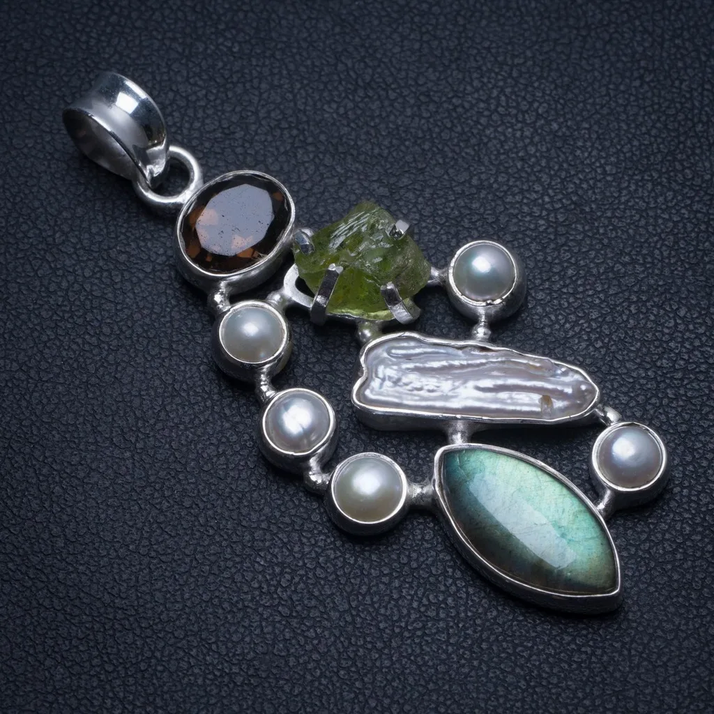 Labradorite,Biwa Pearl,Drusy Druzy,River Pearl and Smoky Quartz 925 Silver Pendant 2 1/4" T1998
Labradorite,Biwa Pearl,Drusy Druzy,River Pearl and Smoky Quartz 925 Silver Pendant 2 1/4" T1998