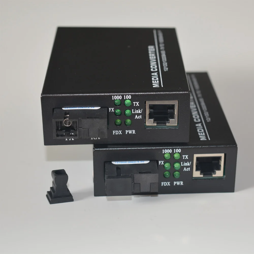 High Quality 10/100/1000Mbps Gigabit Ethernet to Fiber Media Converters for CCTV Security system 1Pair
High Quality 10/100/1000Mbps Gigabit Ethernet to Fiber Media Converters for CCTV Security system 1Pair