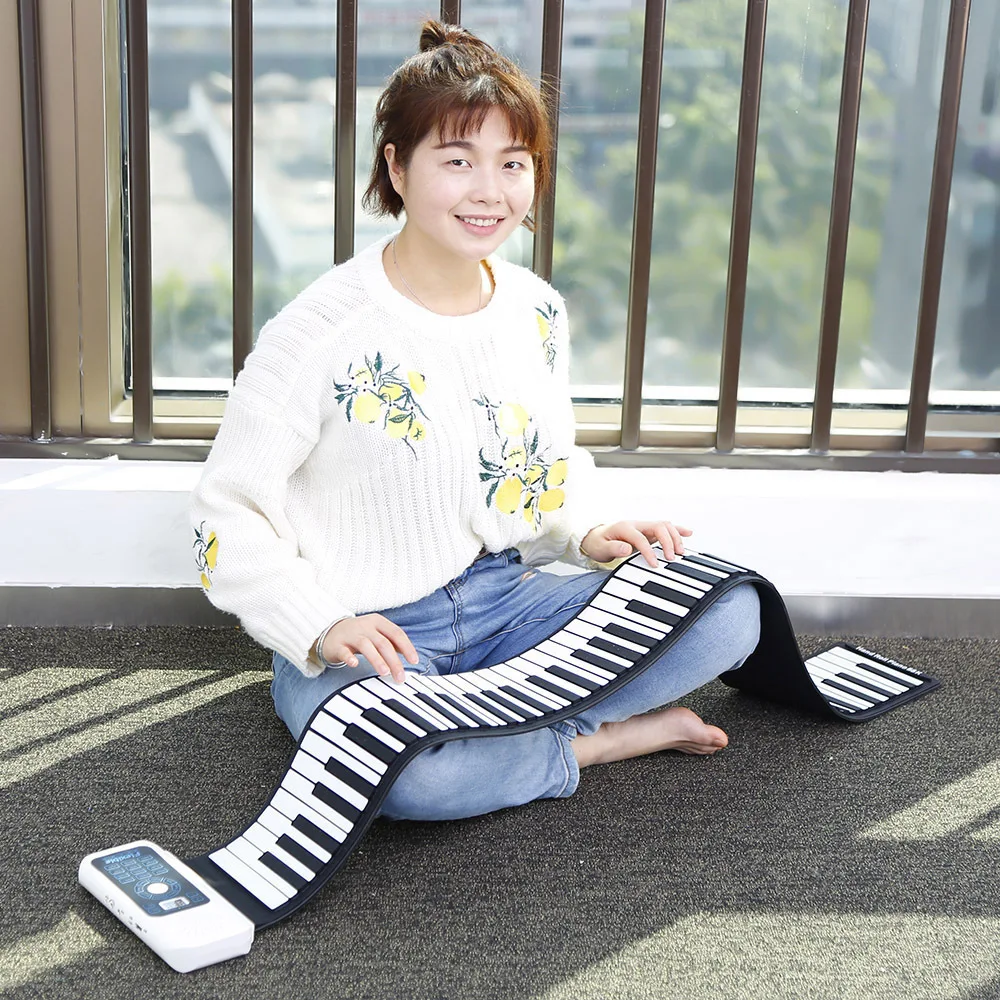 Portable Silicone 61/88 Keys Hand Roll Up Piano with USB MIDI Electronic Keyboard foldable eletronic piano free shipping
Portable Silicone 61/88 Keys Hand Roll Up Piano with USB MIDI Electronic Keyboard foldable eletronic piano free shipping