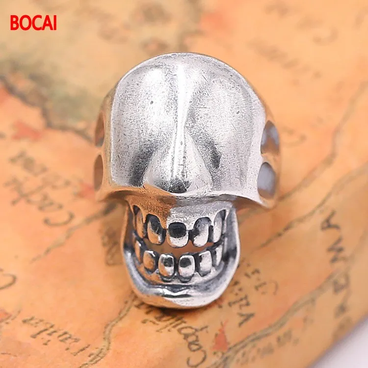 S925 silver Thai silver jewelry punk personality man wide skull ring opening popular version
S925 silver Thai silver jewelry punk personality man wide skull ring opening popular version