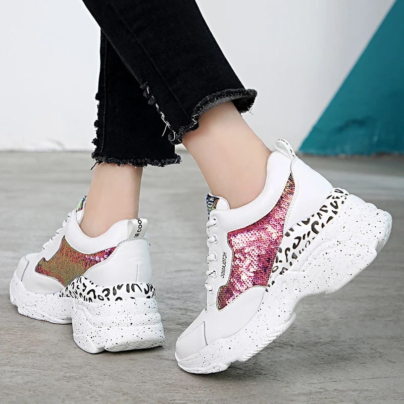 European station leather sneakers female 2019 new color change colorful leopard print shoes soft bottom trend old shoes
European station leather sneakers female 2019 new color change colorful leopard print shoes soft bottom trend old shoes