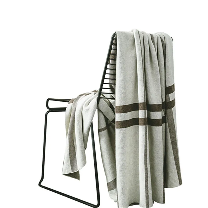 Blankets European-Style Simple Gray Mosaic Dark Coffee Color Pure Wool Blanket Blanket Bedding 1pcs Sofa/Couch Bed/Plane Travel
Blankets European-Style Simple Gray Mosaic Dark Coffee Color Pure Wool Blanket Blanket Bedding 1pcs Sofa/Couch Bed/Plane Travel