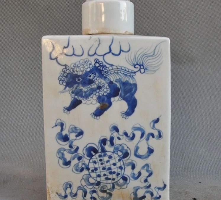 9"Antiques old China Blue&White Porcelain Foo Dog Lion Tea caddies Tea caddy Jar
9"Antiques old China Blue&White Porcelain Foo Dog Lion Tea caddies Tea caddy Jar
