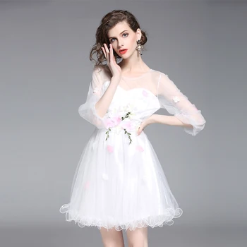 new 2018 summer lady outfit nail flower lantern sleeve posed fairy gauze dress princess vestido high quality design clothing
new 2018 summer lady outfit nail flower lantern sleeve posed fairy gauze dress princess vestido high quality design clothing