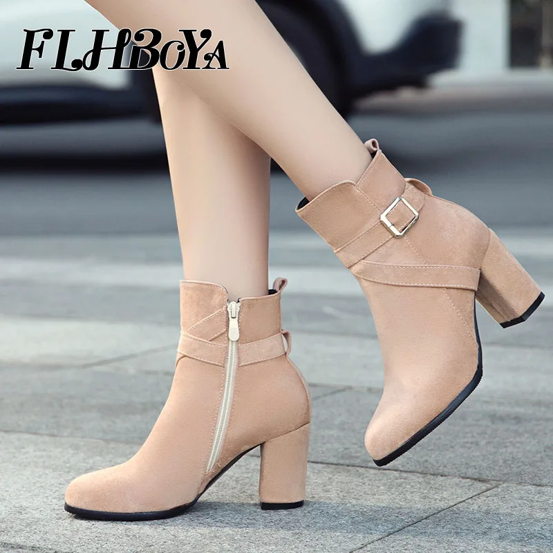 FHLBOYA New Women block heels Buckle Strap Ankle Boots Woman Winter Warm Plush Square heel Mid-calf Short Boot Shoes Plus size
FHLBOYA New Women block heels Buckle Strap Ankle Boots Woman Winter Warm Plush Square heel Mid-calf Short Boot Shoes Plus size