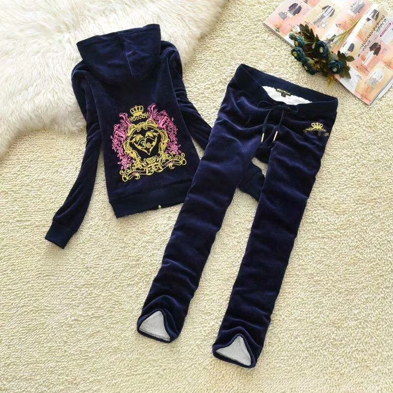 Spring / Autumn 2019 Brand Women Velvet Fabric Velor Tracksuit Women Suit Tracksuit Sweatshirts And Size Pants S-XXL
Spring / Autumn 2019 Brand Women Velvet Fabric Velor Tracksuit Women Suit Tracksuit Sweatshirts And Size Pants S-XXL