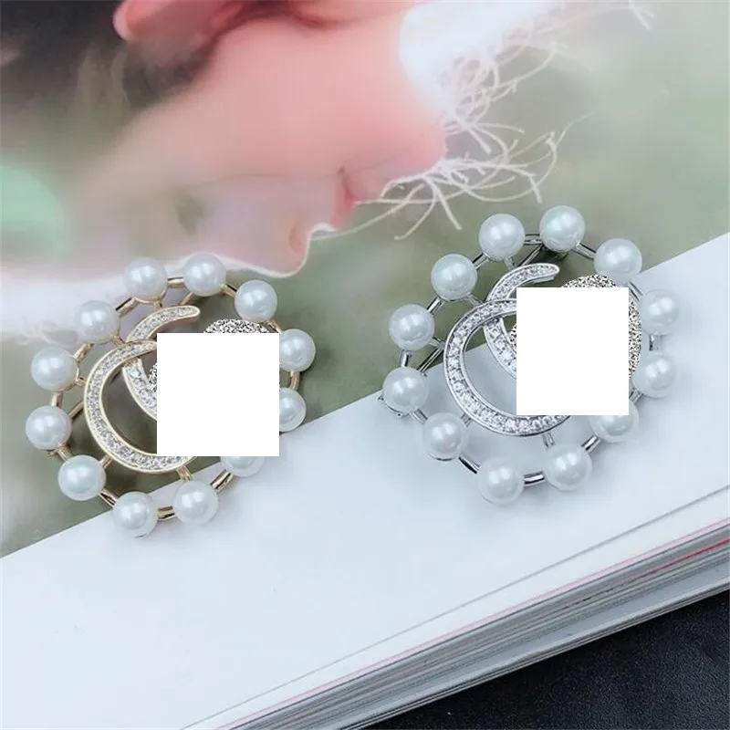 DIY Handmade Fashion Brooch Letter G Brooch for Women Girls Luxury Brand Jewelry Pearl Brooches
DIY Handmade Fashion Brooch Letter G Brooch for Women Girls Luxury Brand Jewelry Pearl Brooches