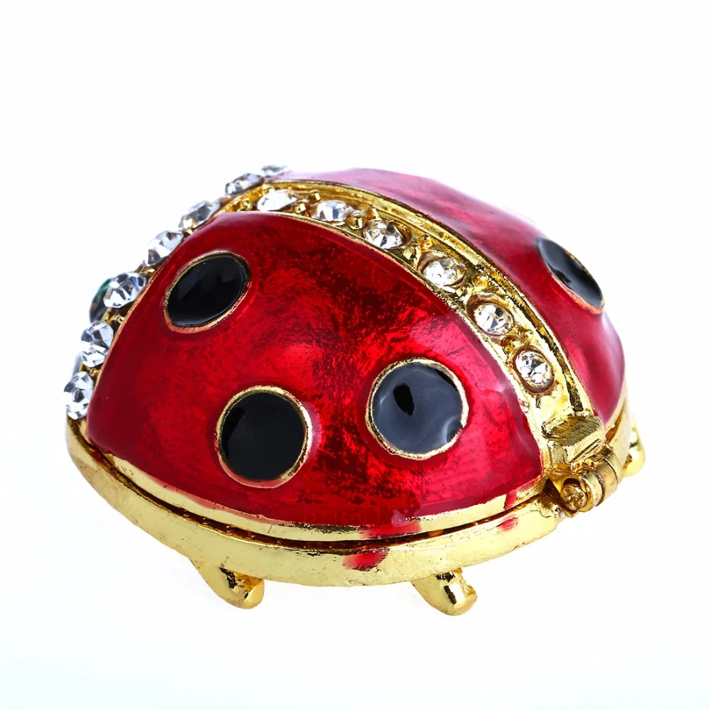 Red Metal Ladybug Figurine with Crystal Jewelry Ring Stand Display Trinket Box Wedding Souvenirs Christmas Gift Carved Alloy Box
Red Metal Ladybug Figurine with Crystal Jewelry Ring Stand Display Trinket Box Wedding Souvenirs Christmas Gift Carved Alloy Box