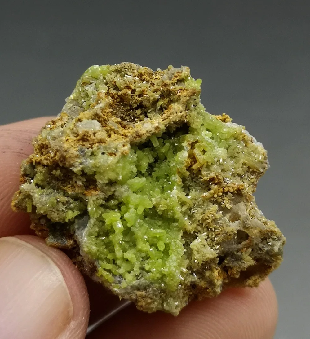 14g natural stones and crystals natural Pyromorphite mineral specimen collection gemstones quartz from China free shipping
14g natural stones and crystals natural Pyromorphite mineral specimen collection gemstones quartz from China free shipping