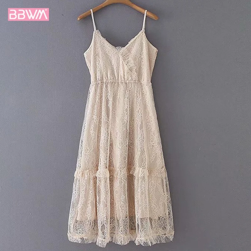 Lace female dress summer sexy female 2019 new retro temperament French elegant pure Women's dress V-neck beige sleeveless
Lace female dress summer sexy female 2019 new retro temperament French elegant pure Women's dress V-neck beige sleeveless
