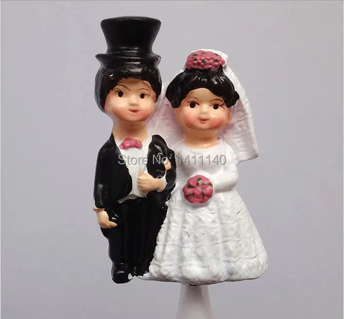 wholesale 10pc/lot bride and groom mini wedding cake topper figurines cake decorations home decorations with free shipping
wholesale 10pc/lot bride and groom mini wedding cake topper figurines cake decorations home decorations with free shipping