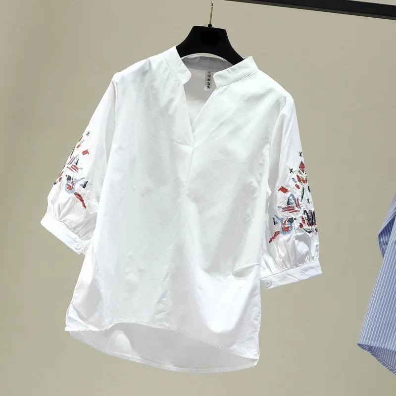 2018 new Casual Striped Women Blouse Vintage Embroidery Design Long Sleeves V-Neck Collar Women Shirts Winter New Arrivals
2018 new Casual Striped Women Blouse Vintage Embroidery Design Long Sleeves V-Neck Collar Women Shirts Winter New Arrivals