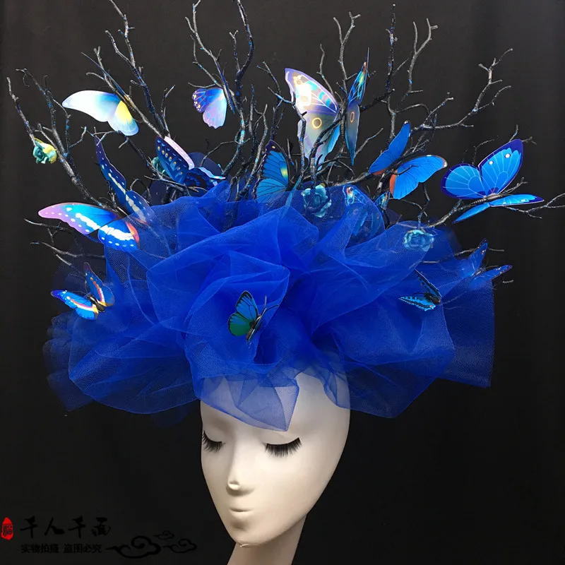 Princess bride photo studio photography creative fashion catwalk shows shortening veil headdress dovetail stage performance
Princess bride photo studio photography creative fashion catwalk shows shortening veil headdress dovetail stage performance