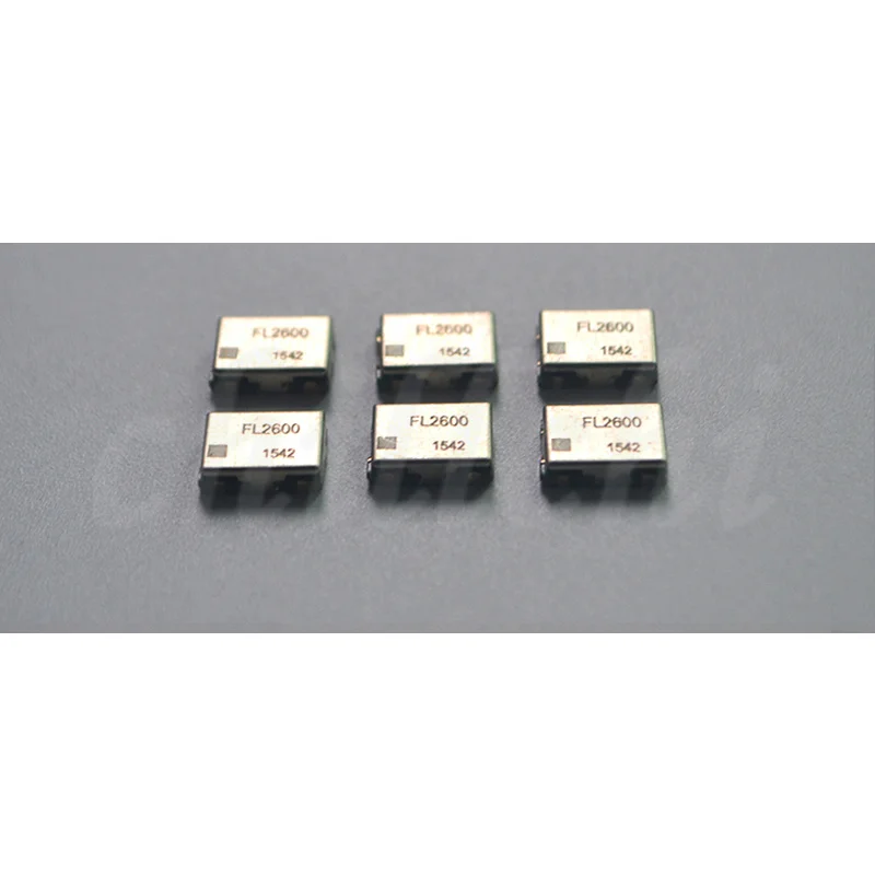 5pcs / A voltage controlled oscillator 4GVCO crystal frequency 2550-2700MHZ Feilian original new preferential bulk
5pcs / A voltage controlled oscillator 4GVCO crystal frequency 2550-2700MHZ Feilian original new preferential bulk