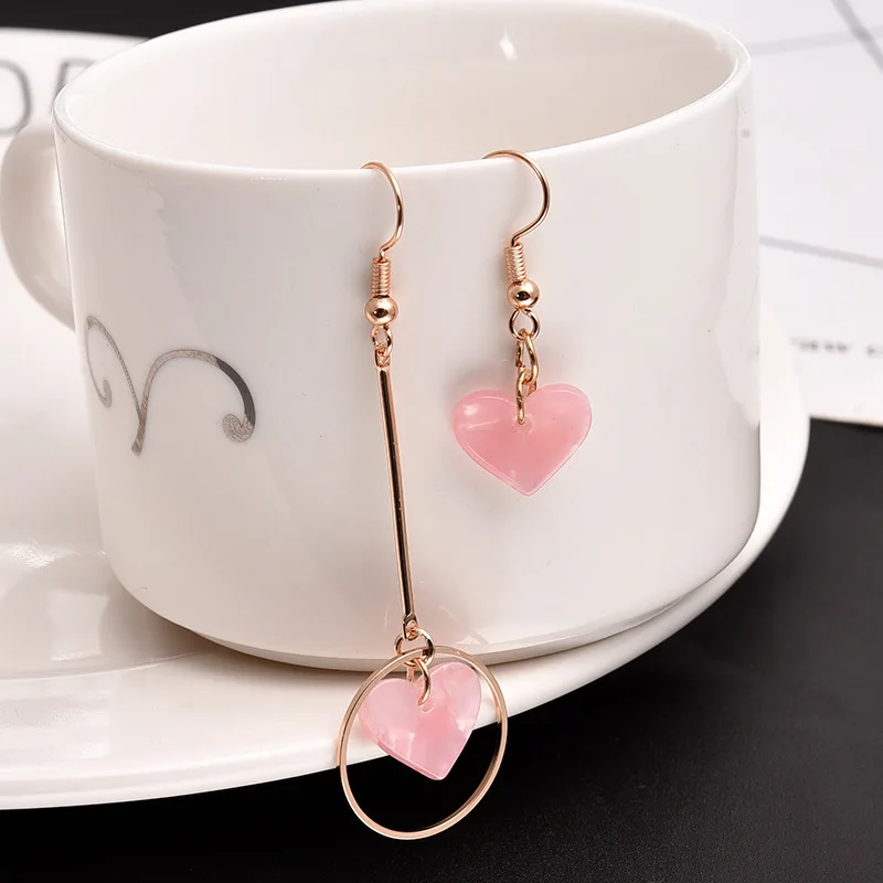 The east gate of South Korea asymmetric long and short love ear stud personality pink alloy
The east gate of South Korea asymmetric long and short love ear stud personality pink alloy