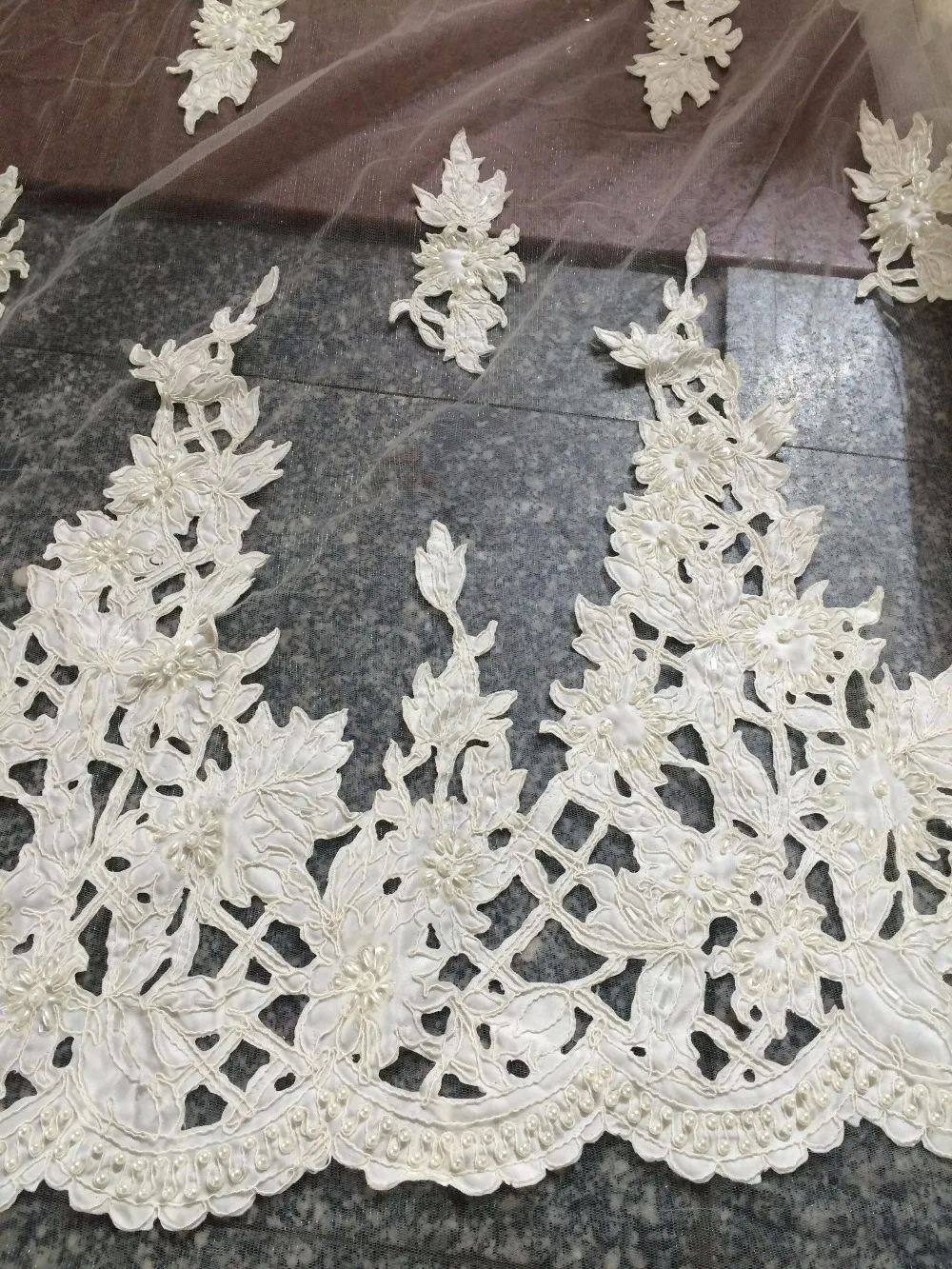 High Quality SYJ-52749 Embroidery African Nigerian Guipure Lace Fabric French Net Tulle Lace Fabric beads For party Dress
High Quality SYJ-52749 Embroidery African Nigerian Guipure Lace Fabric French Net Tulle Lace Fabric beads For party Dress