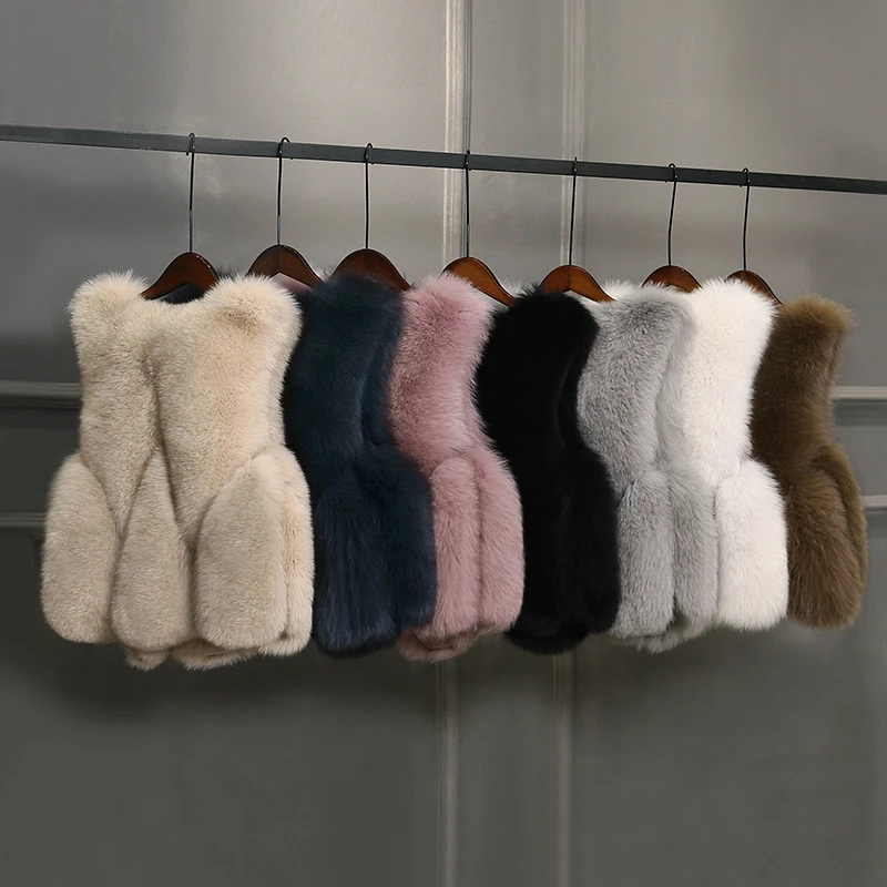 MUMUZI Faux Fur Coat Winter Women 2019 Fashion Casual Warm Slim Sleeveless Faux Fox Fur Vest Winter Jacket Women casaco feminino
MUMUZI Faux Fur Coat Winter Women 2019 Fashion Casual Warm Slim Sleeveless Faux Fox Fur Vest Winter Jacket Women casaco feminino