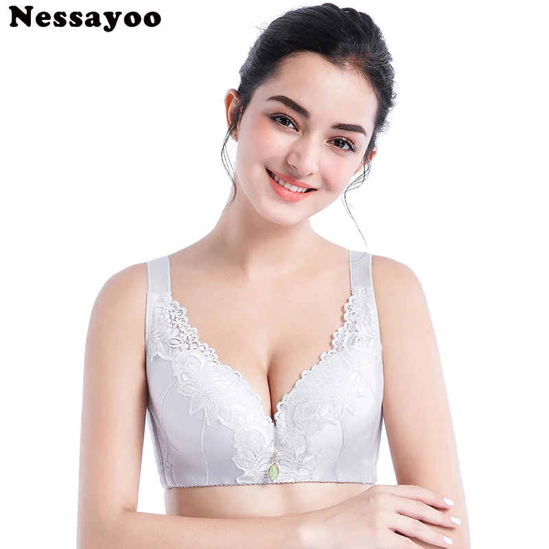 Wire Free Plus Size Women Bra 80 85 90 95 BCD Cup Sexy Lace Push Up Women Lingerie Wide Shoulder Strap Adjustment Lady Underwear
Wire Free Plus Size Women Bra 80 85 90 95 BCD Cup Sexy Lace Push Up Women Lingerie Wide Shoulder Strap Adjustment Lady Underwear