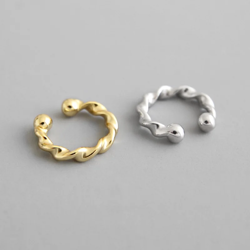 100% 925 sterling silver twisted line clip on earrings for women ear cuff, gold color clip earrings without piercing jewelry
100% 925 sterling silver twisted line clip on earrings for women ear cuff, gold color clip earrings without piercing jewelry