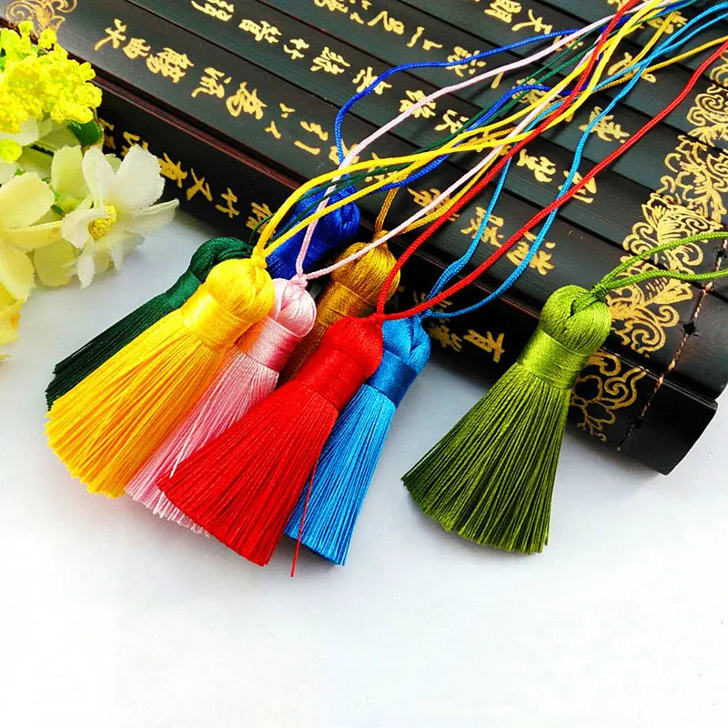 5PCS X 5CM Ice Silk Fringe Trim Tassels for Craft Making Jewelry Window Curtain Pillow Bookmark Flecos Para Coser Decoration
5PCS X 5CM Ice Silk Fringe Trim Tassels for Craft Making Jewelry Window Curtain Pillow Bookmark Flecos Para Coser Decoration