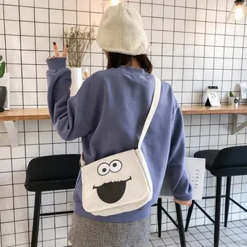 2019 New Cartoon Embroidery Flap Canvas Bags Female Casual Simple Basic Shoulder Bags Fashion Women School Book Bag Dropshipping
2019 New Cartoon Embroidery Flap Canvas Bags Female Casual Simple Basic Shoulder Bags Fashion Women School Book Bag Dropshipping