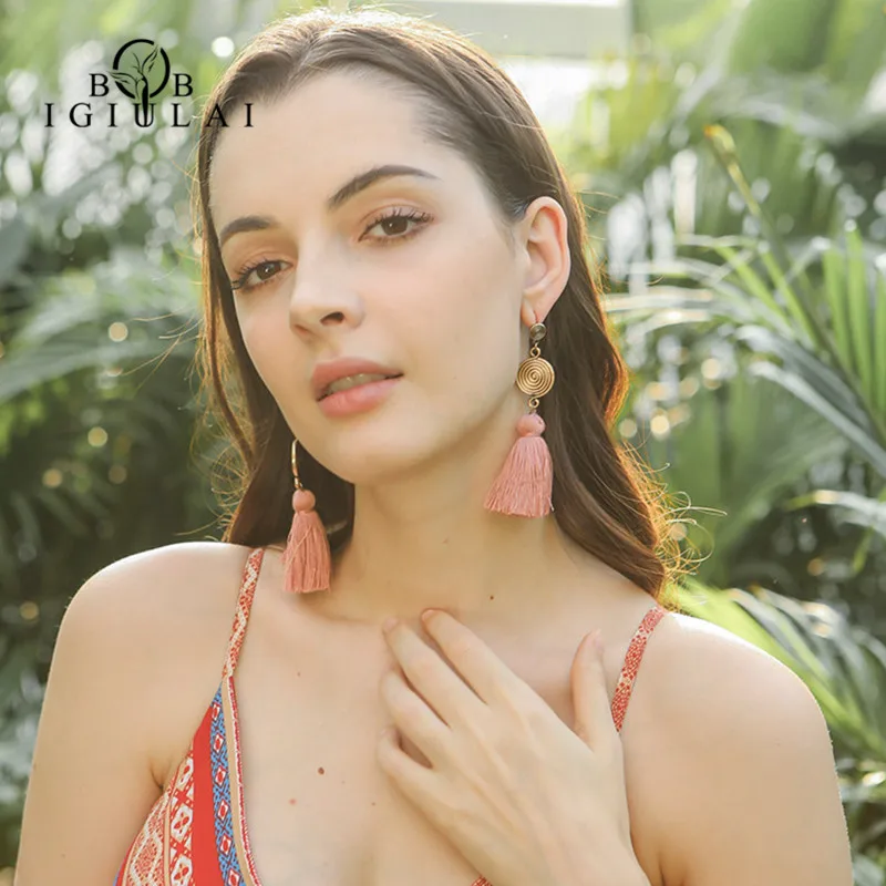 BOB IGIULAI Brand Women Earrings 2019 Long Tassel Earrings Bohemian Earrings Round Alloy Hand Woven Earrings Jewelry 5 Colors
BOB IGIULAI Brand Women Earrings 2019 Long Tassel Earrings Bohemian Earrings Round Alloy Hand Woven Earrings Jewelry 5 Colors